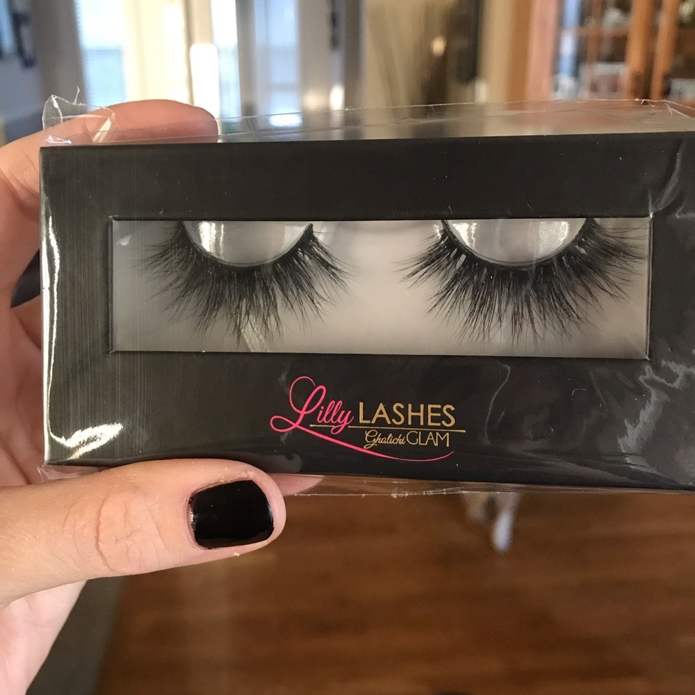 Lilly lashes